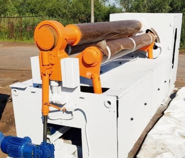 Трехвалковая листогибочная машина ИБ2220В б/у