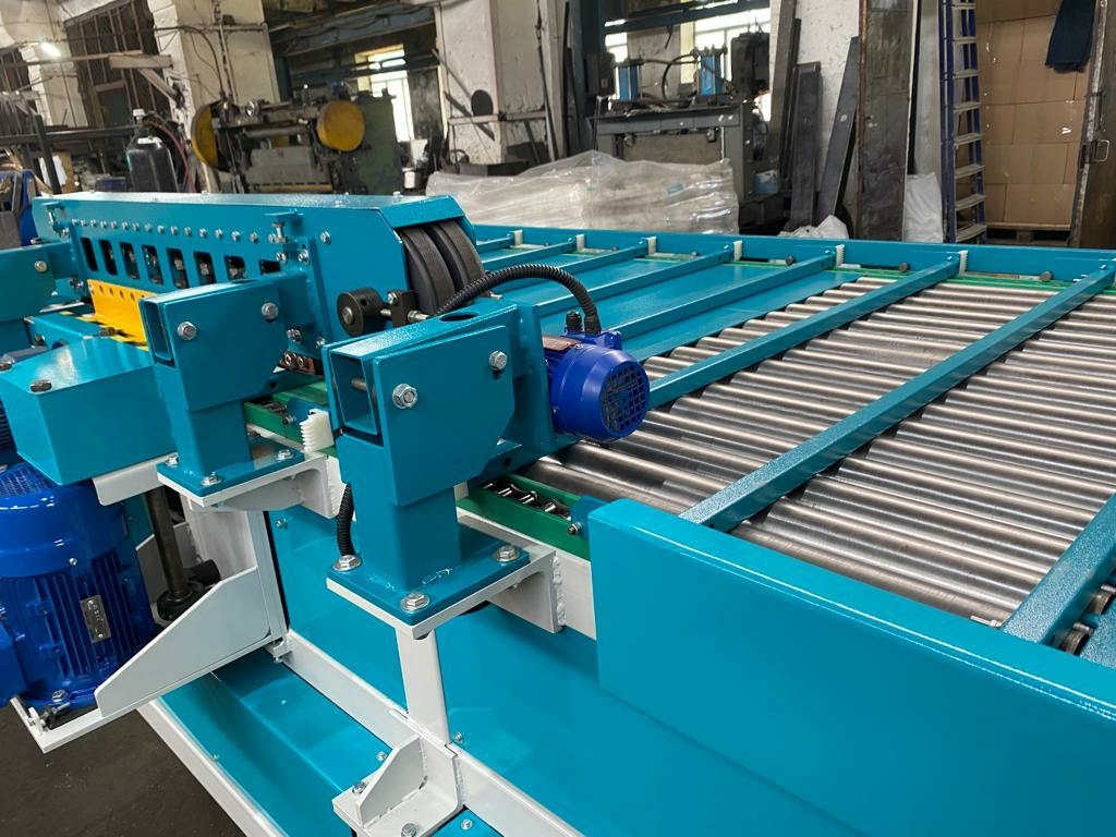 Станок торцовочно-шипорезный 2-х сторонний проходного типа ТШП-100.2