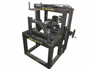 Станок для сращивания бревен УСБ-2