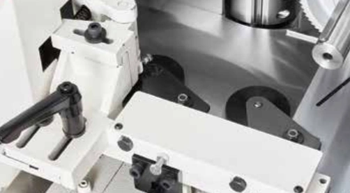 Четырехсторонний станок с системой быстросъёмных шпинделей POWERMAC EN5S23