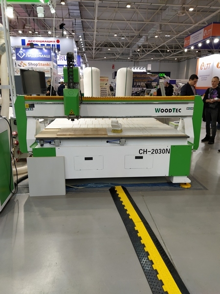 Фрезерно-гравировальный станок с чпу WoodTec CH 2030 NEST L