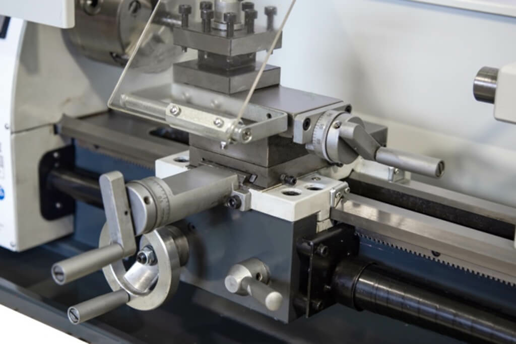 Токарно-винторезный станок Metal Master MML 2140V