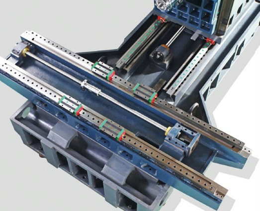 Горизонтально-фрезерный центр SPECTR MHM-1200