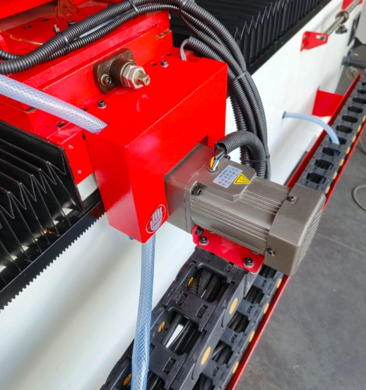 Заточной станок с ЧПУ с магнитной плитой для дробильных и лущильных ножей ISM-АC