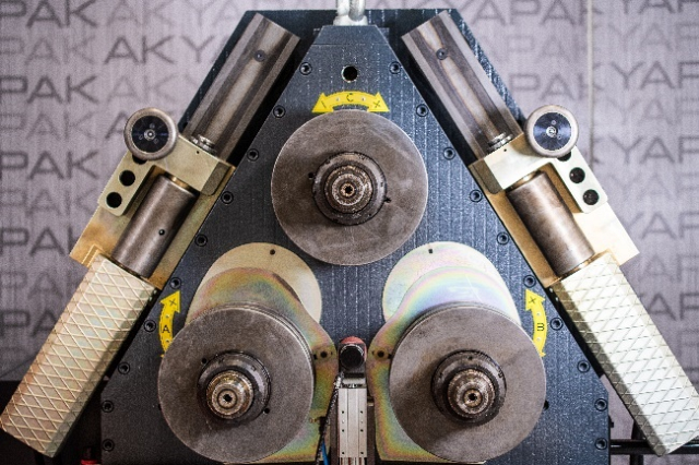 Профилегибочная гидравлическая машина AKYAPAK APK 101