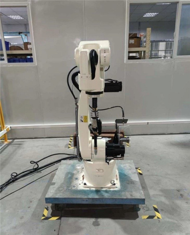 Манипулятор-сварщик IR-JH605E