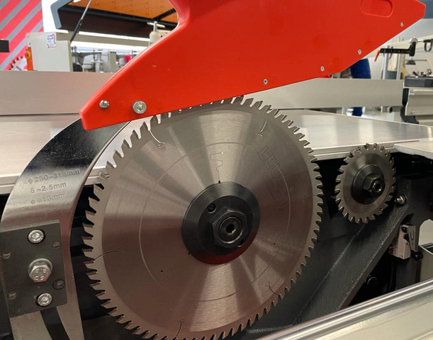 Форматно-раскроечный станок Filato FL-1600