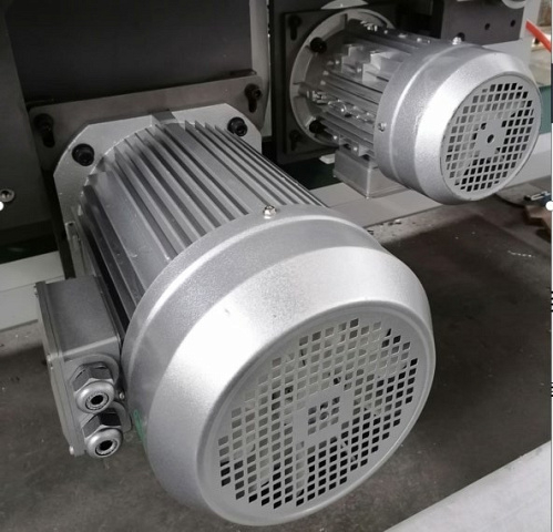 Форматно-раскроечный центр с ЧПУ Filato с задней загрузкой HP 330H