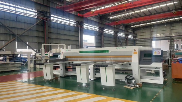 Раскроечный центр Nanxing NPL 440D