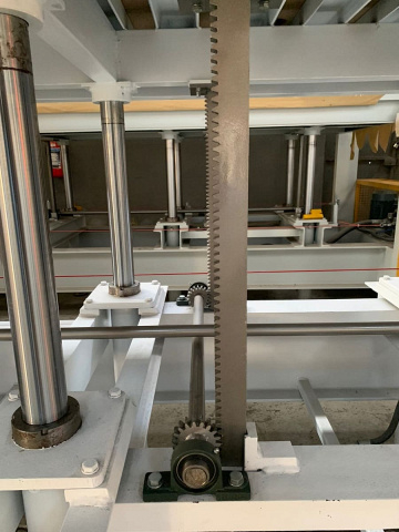 Гидравлический горячий пресс ALBA 1325/3