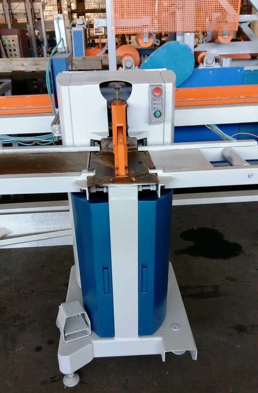 Торцовочный станок Бакаут СТБ 002-01 новый с хранения, реновация