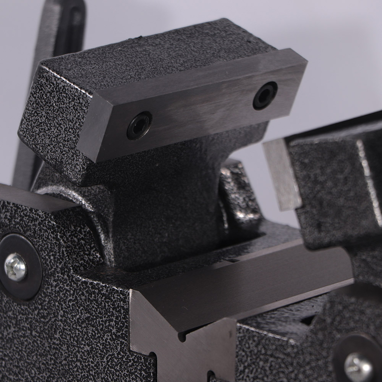 Тиски Proma SVT-100/80 (для кругляка)