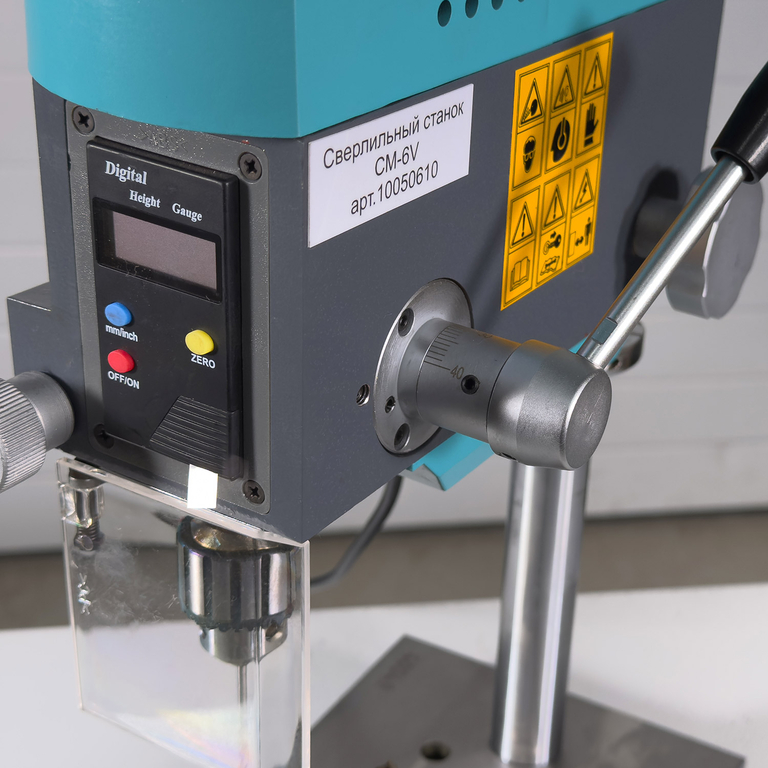 Настольный сверлильный станок AURA CM-6V (10050610)