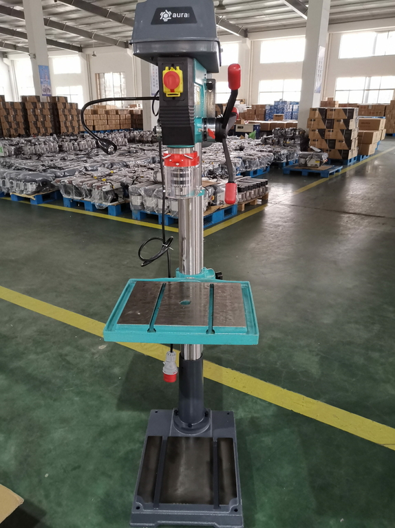 Сверлильный станок AURA CM-2020/380 (10202030)