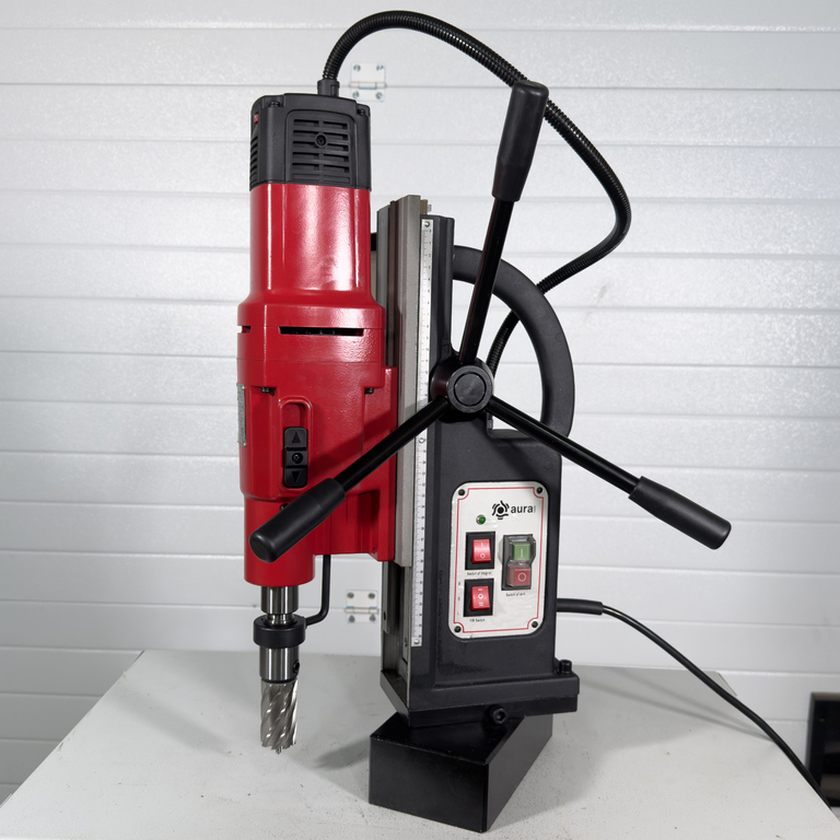 Магнитный сверлильный станок AURA MCM-100R (10710010)
