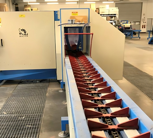 Автоматический торцовочный станок для бревен Walter PK-1300