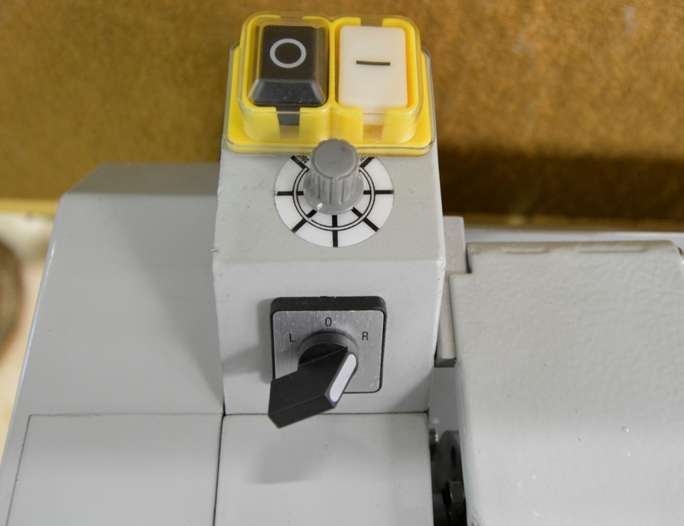 Настольный токарный станок Metal Master MML 1425 V (140X250V)