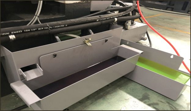 Фрезерный обрабатывающий центр KVL1000A (VMC1000P) 3-оси