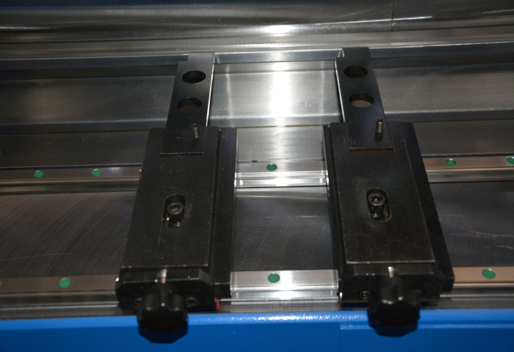 Листогибочный пресс Metal Master HPJ 32100M с ЧПУ E22