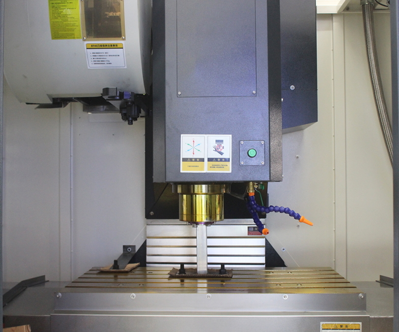 Фрезерный станок 3-х осевой MetalCraft VM85 с ЧПУ Fanuc 0i Mf(5) Plus (VMC855.F.11/15.12.20.P)