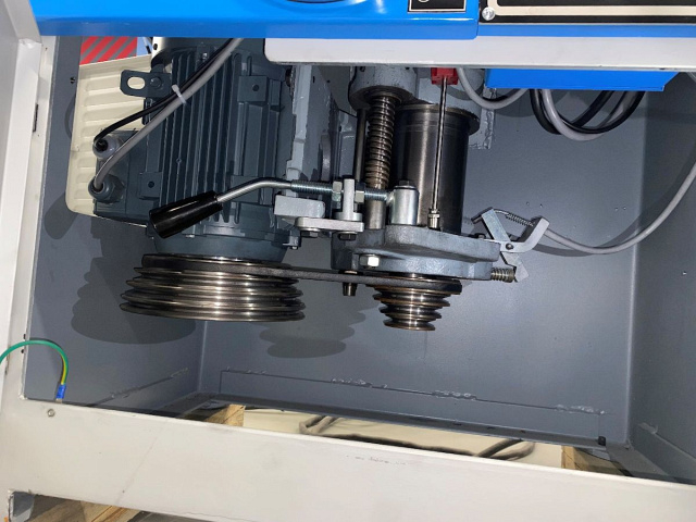 Фрезерный станок с кареткой и сменным шпинделем ALBA T2000SA