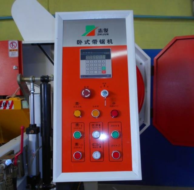 Ленточно-пильный делительный станок LTT MJ3971x300