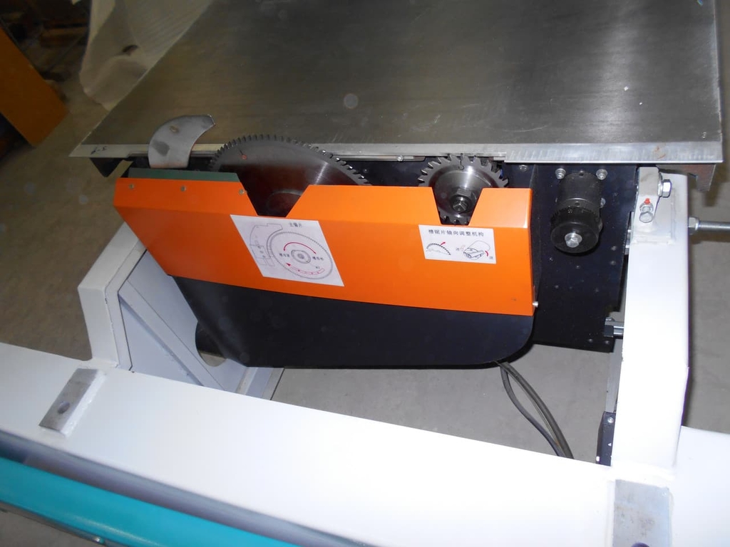 Форматно-раскроечный станок LTT F90