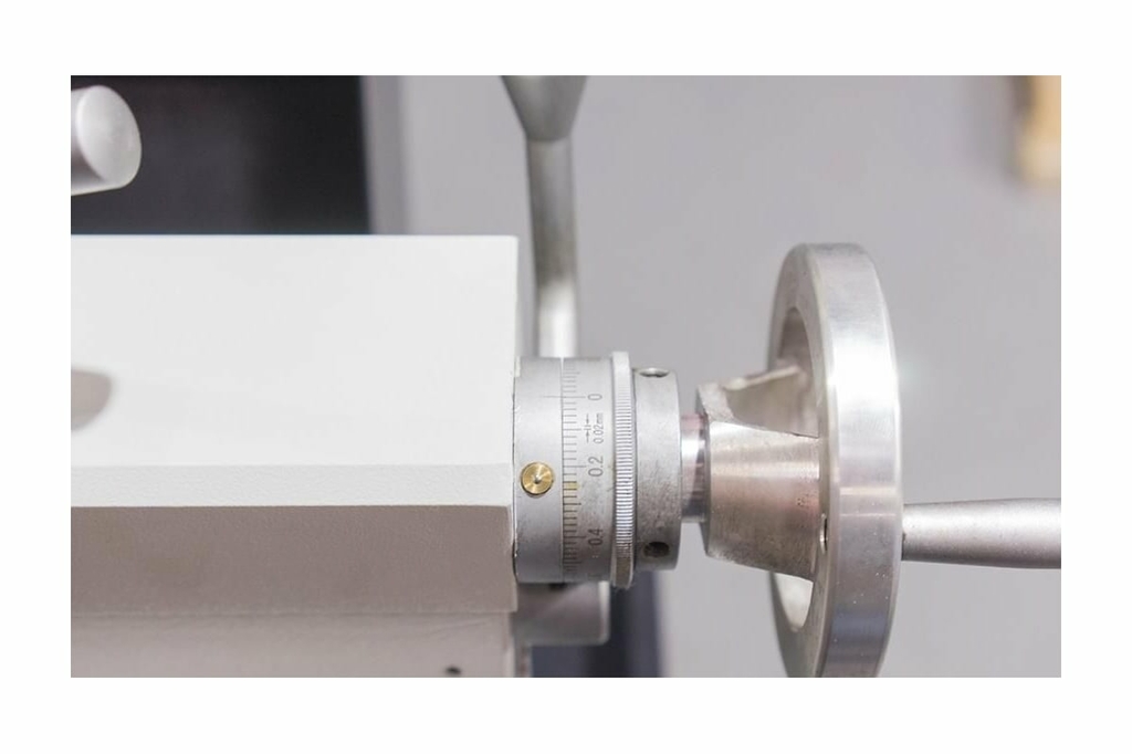 Станок токарный Stalex D280x700С