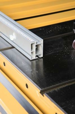 Подвижный стол (каретка) с упором заготовки и с дополнительными опорными ногами (1794860K)