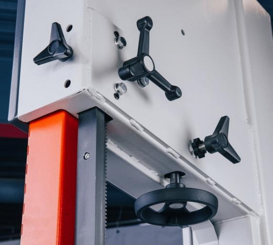 Ленточнопильный станок OSTERMANN BS 40