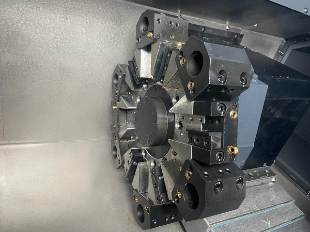 Токарные обрабатывающие центры SKMC SL1500М