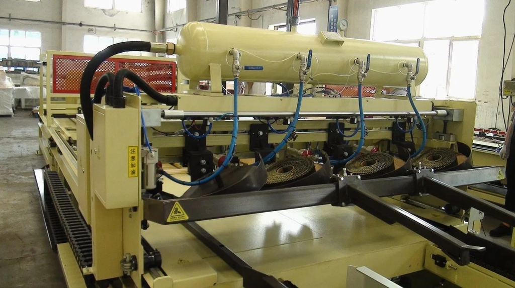 Полуавтоматическая линия сборки поддонов ITALL PALL PALLET MASTER 1000