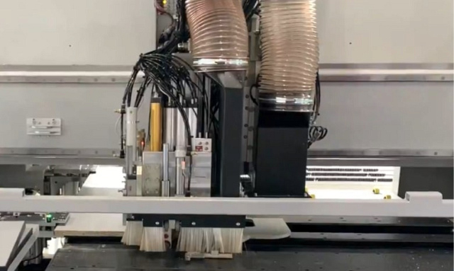 Сверлильно-присадочный центр с ЧПУ Beaver SWIFT Turbo PRO 1200-E