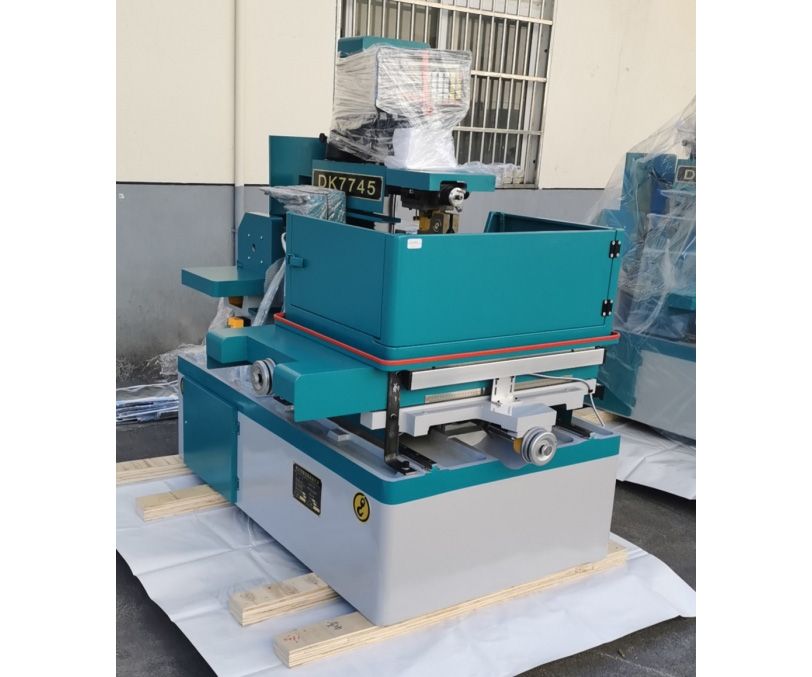 Электроэрозионный проволочно-вырезной станок MetalCraft DK7745-A15-LK