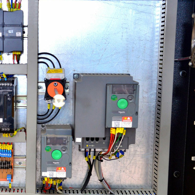 Ленточнопильный станок с ЧПУ Beka-Mak BMSO 560CH NC