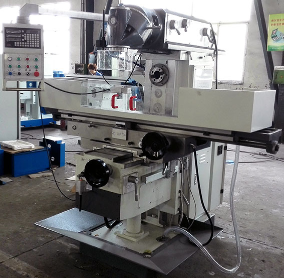 Широкоуниверсальный фрезерный станок Weida X6436 с УЦИ