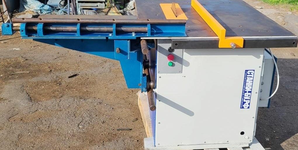 Круглопильный станок Германия, с торцовочной кареткой