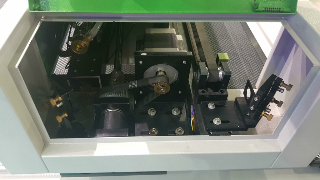 Станок лазерно-гравировальный с чпу LTT-Z1616