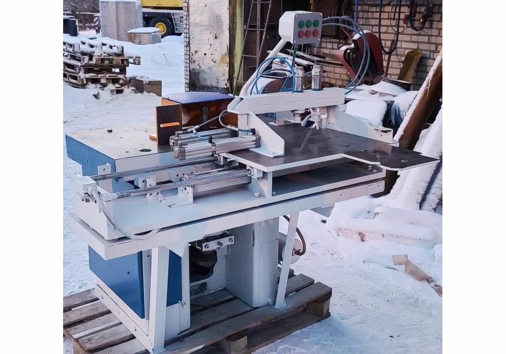 Фрезерный станок ФСШ-1А (Д) б/у пневматика на каретку