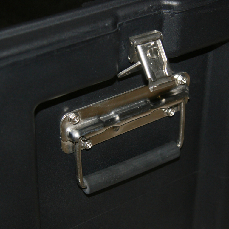 Ящик защитный ударопрочный на колесах 170л