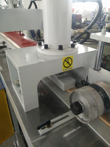 Автоматический пресс для сращивания древесины Beaver 150VS 150VS