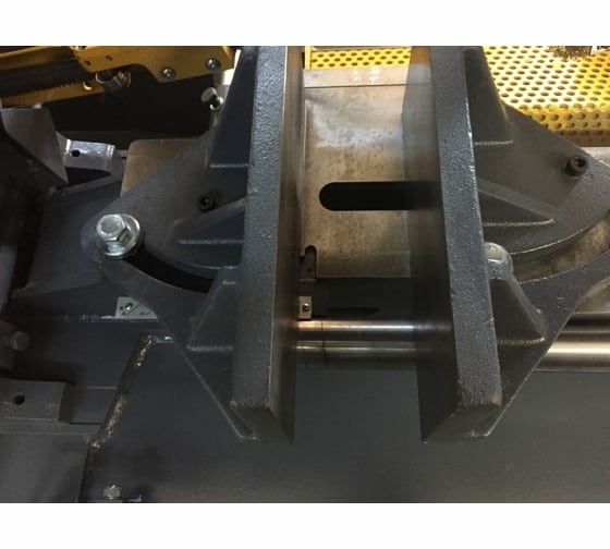 Полуавтоматический ленточнопильный станок Kesmak KMY 280