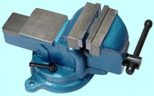 Тиски Слесарные   75 мм (3") стальные поворотные с наковальней (LT98003) "CNIC" (упакованы по 4шт.)