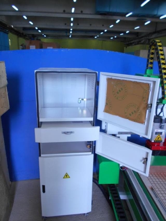 Фрезерно-гравировальный станок с чпу LTT-1530A