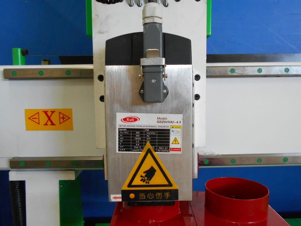 Фрезерно-гравировальный станок с чпу LTT-1530A