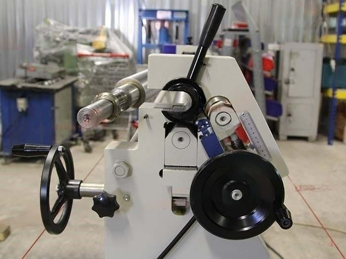 Вальцы с электроприводом Bendmak CY 75-12/2.0M