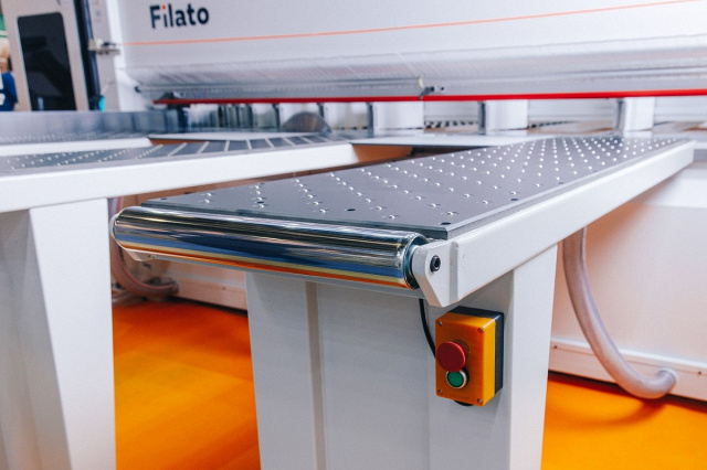 Форматно-раскроечный центр с ЧПУ Filato HP 330C