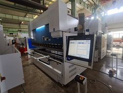 Гидравлический листогибочный пресс SMD PBH-2000/8200