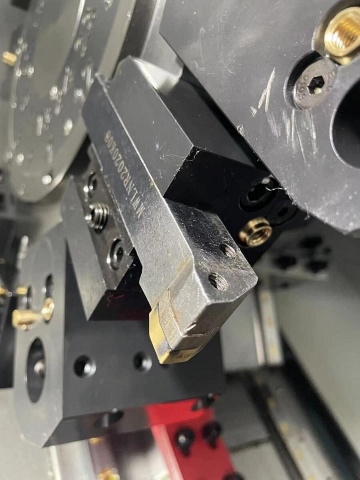 Токарные обрабатывающие центры SKMC SL2000SY