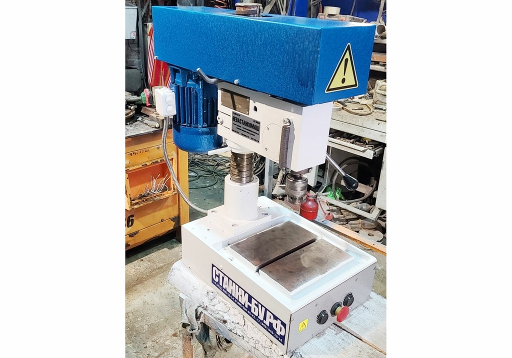 Настольно сверлильный станок 2М112 б/у (СУС-1, Латвия, повышенной точности)